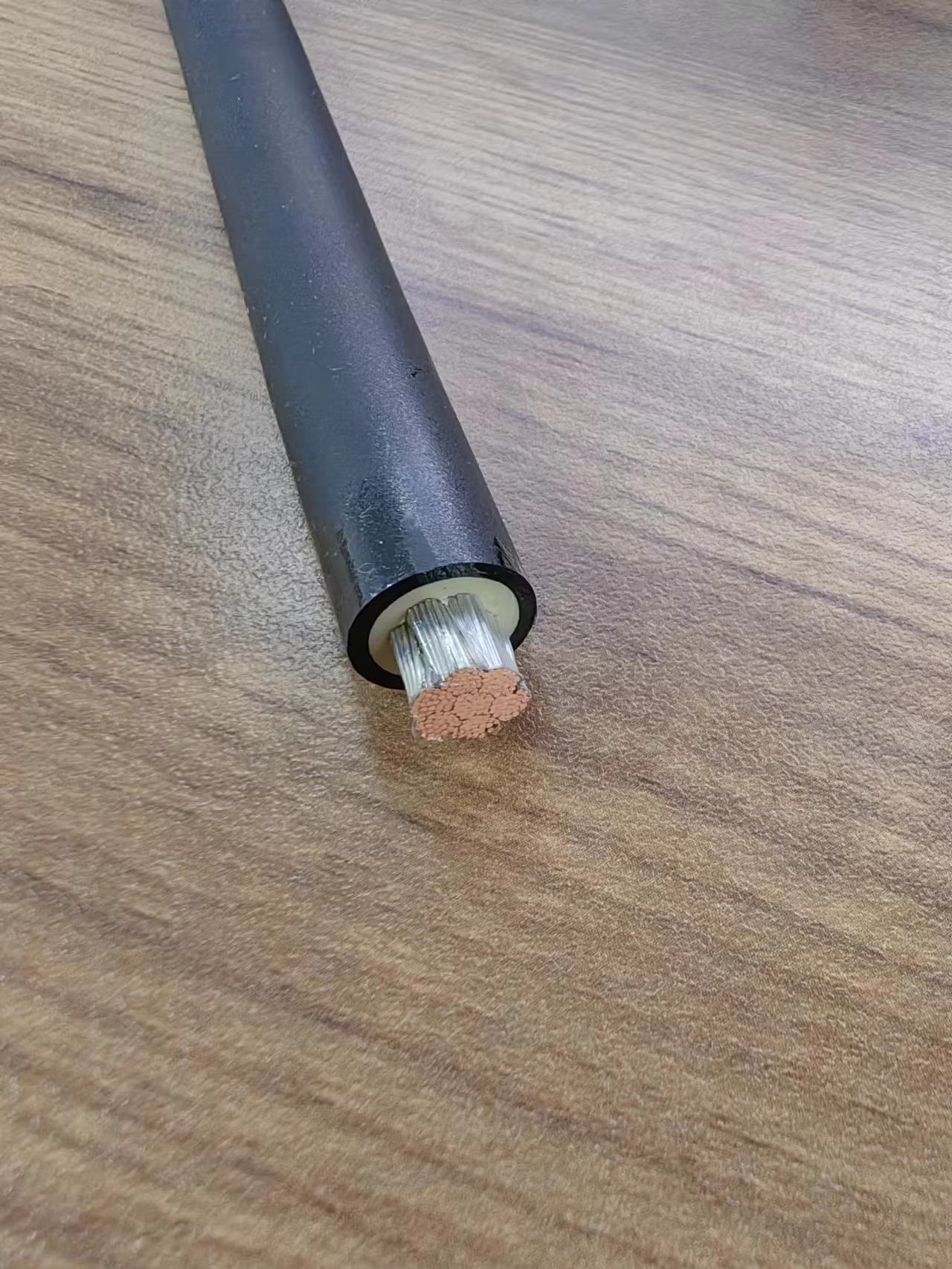 yacht-engineering-cable-3.jpg
